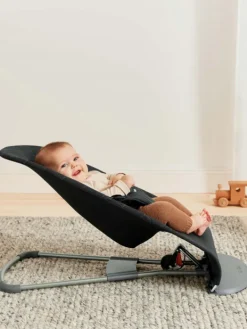 New BabyBjörn - Sitteri Balance Bliss - Cotton Black Vauvan Sitterit