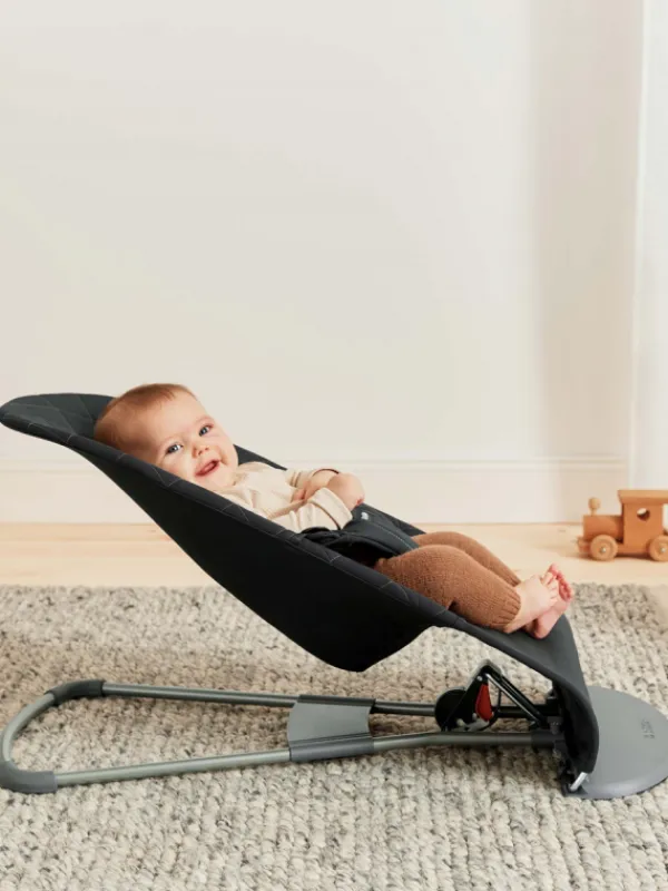 New BabyBjörn - Sitteri Balance Bliss - Cotton Black Vauvan Sitterit