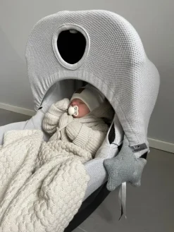 Outlet Baby's Only - suojaava kuomu vauvan turvakaukaloon Lämpöpussit