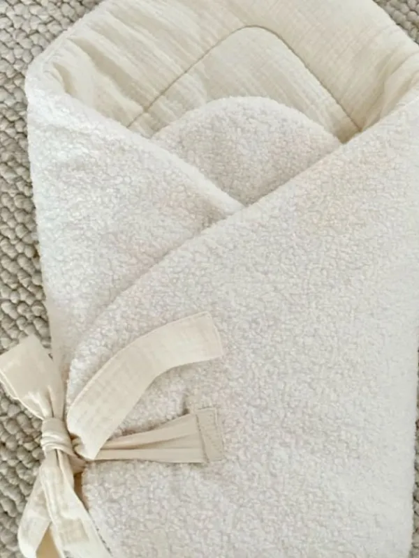 Discount Cotton & Sweet - harso unipussi, boucle vanilla Kapalot Ja Unipussit|Unipesät Ja Unituet