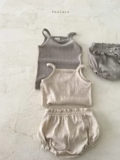 Sale Islet vauvan hihaton toppi ja bloomers -setti | LALA Sisävaatteet