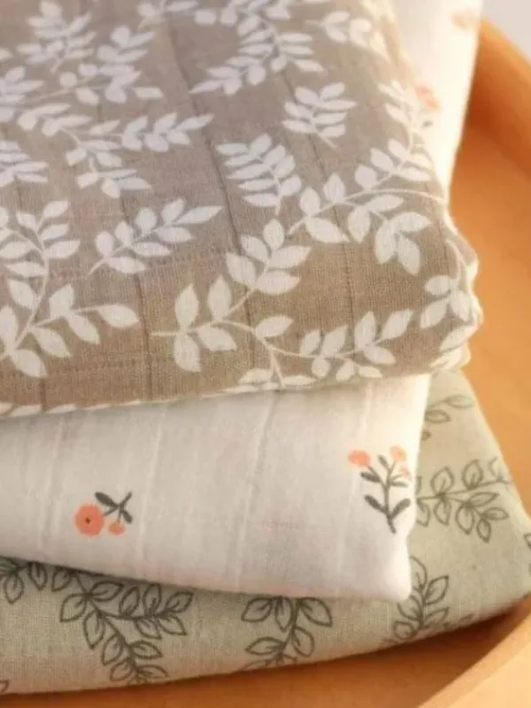 Hot Luomupuuvillainen harso 60x60 2-pack, Leaves-taupe Puuvillaharsot