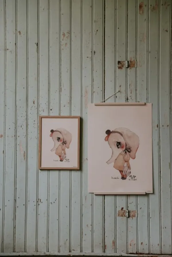 Sale - Miss Ellie juliste 30x40 Julisteet Ja Printit