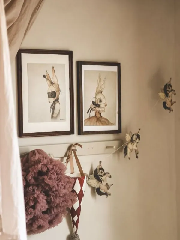 Outlet paperiköynnös FLYING PONIES Julisteet Ja Printit