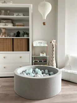 New Pehmeä pallomeri + pallot (valitse värit), light grey Lasten Pallomeret