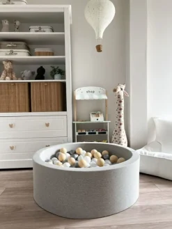 New Pehmeä pallomeri + pallot (valitse värit), light grey Lasten Pallomeret