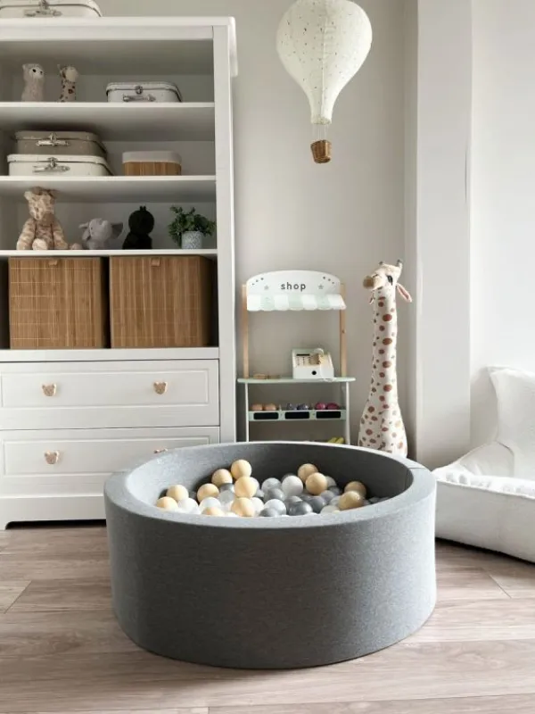 Online Pehmeä pallomeri + pallot (valitse värit), dark grey Lasten Pallomeret