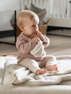 New Uniliina tutinpidikkeellä, omena Tuttinauhat Lapselle