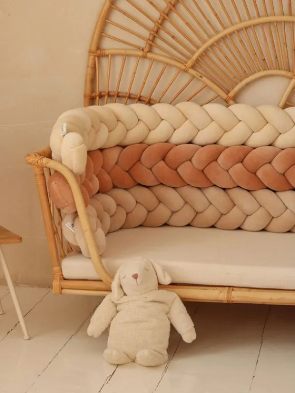 Outlet Velvet Palmikko reunasuoja pinnasänkyyn ja juniorisänkyyn - Cream Vuodevaatteet Ja Viltit