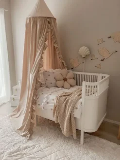 Outlet Vuodekatos jossa etuosassa röyhelö, beige Sängyt, Kehdot Ja Vaaterekit|Verhokatokset